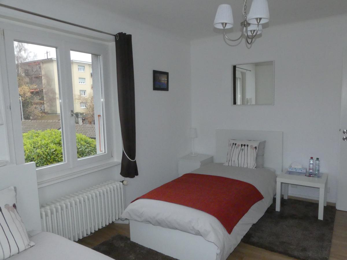 Bed and Breakfast Au Bonheur Des Iris Rolle Esterno foto