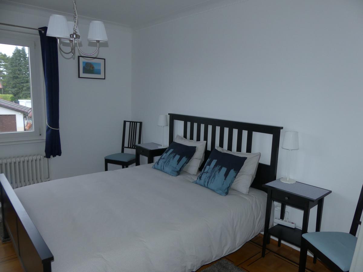 Bed and Breakfast Au Bonheur Des Iris Rolle Esterno foto